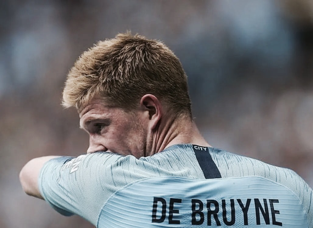 范佩西首次征召儿子进入费耶诺德比赛名单，但并未安排他出场