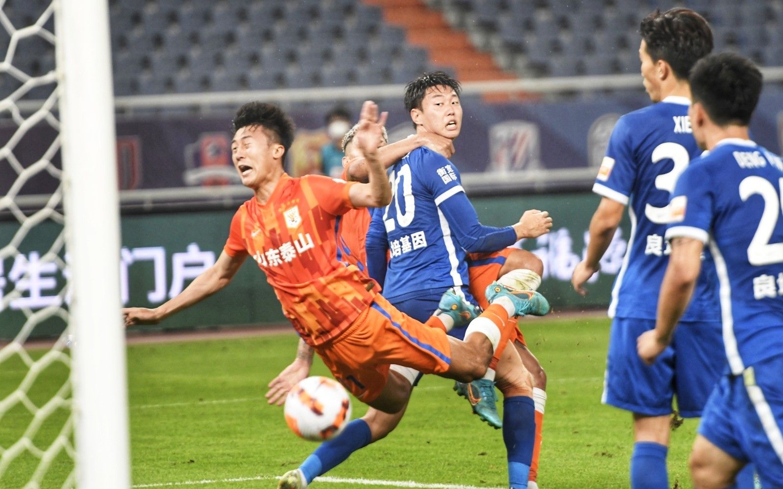 哈维·阿隆索的皇马情感过山车：自我批评与团队团结