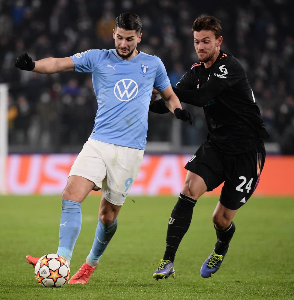 NBA：勇士末节发力 击败灰熊