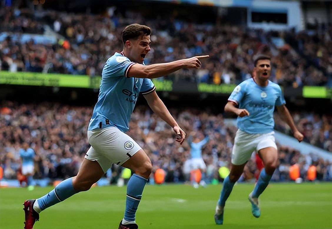 杜兰特关键三分，锁定比赛胜利