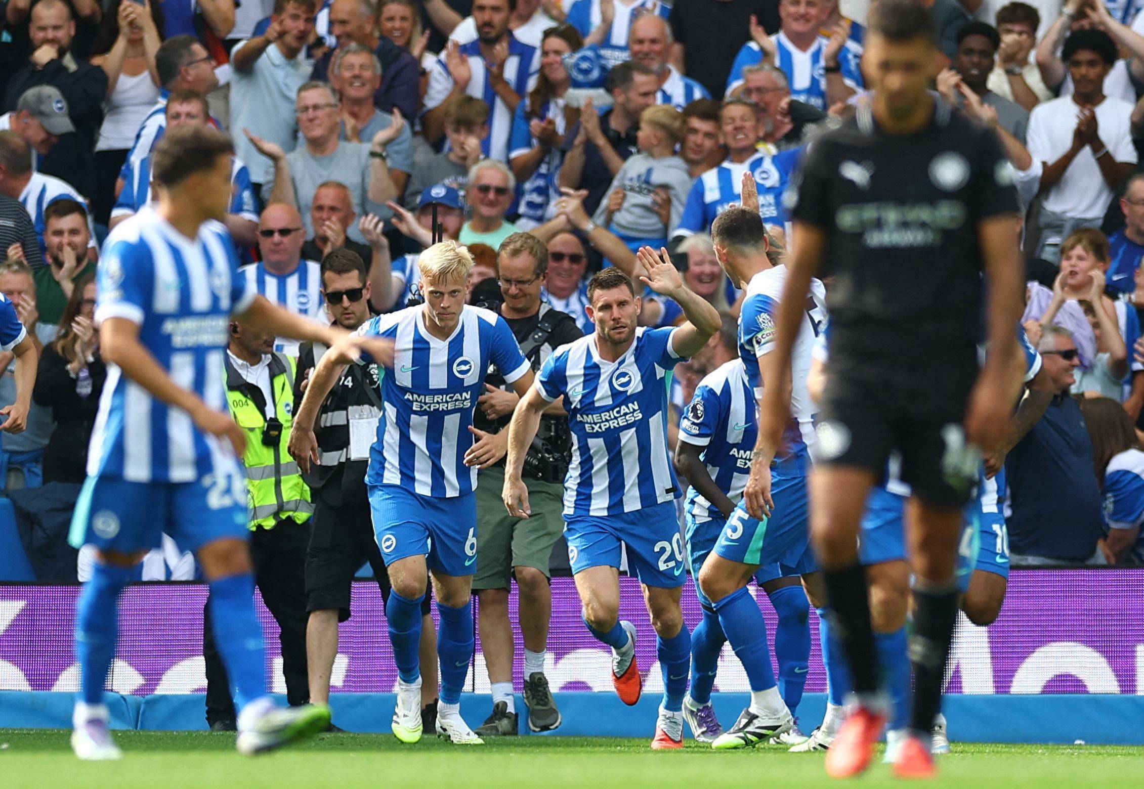 孙兴慜：没踢满全场？我尊重教练的决定，球队比我个人更重要