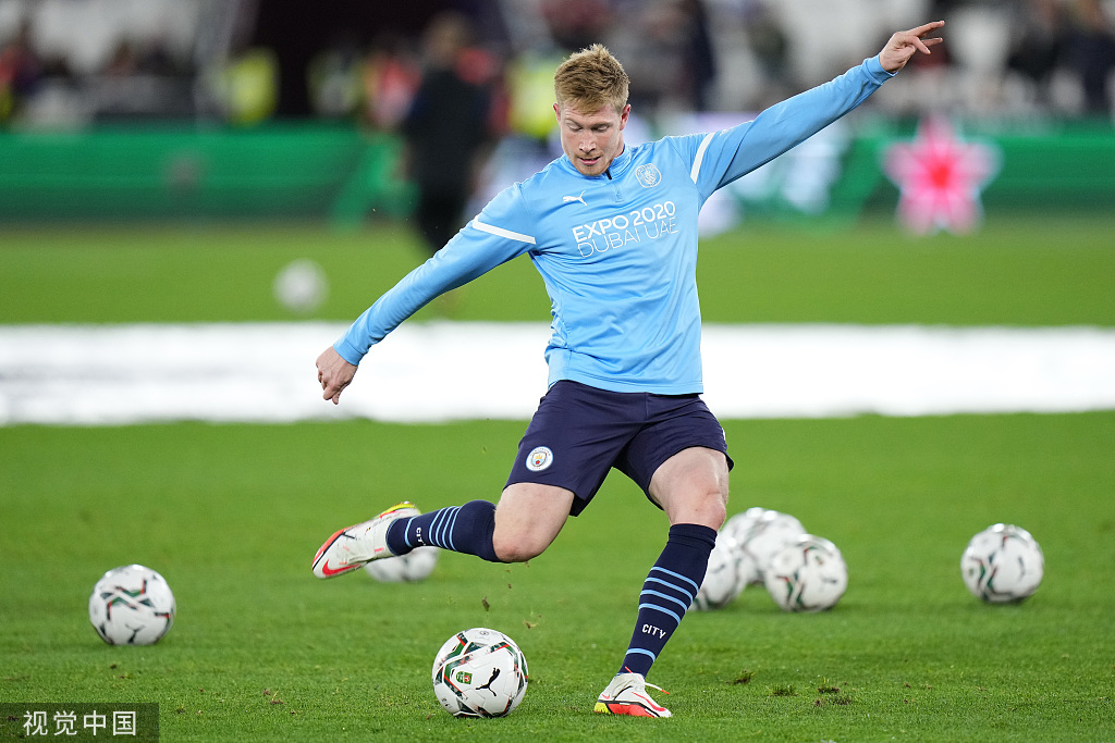 带领桑托斯成功逃离降级区，内马尔赛后动情落泪