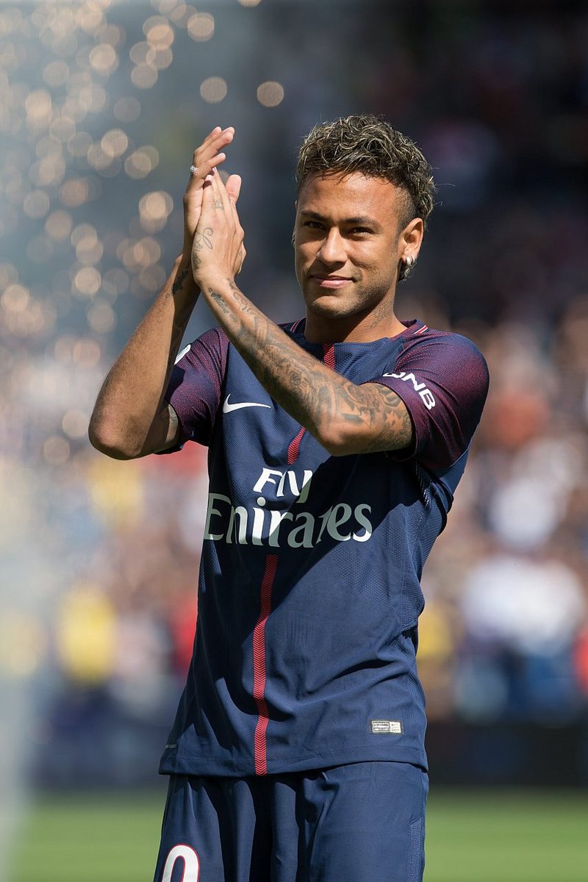 4场狂轰137分！哈登三节31分无奈打卡 快船13人轮换11人得分个位数