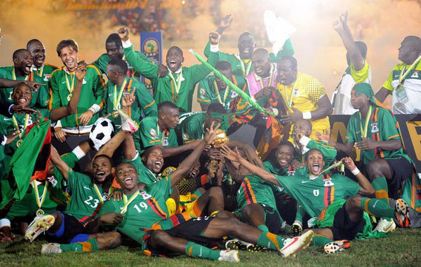 BBC记者：一名29岁的球员在伦敦市中心因涉嫌斗殴被捕