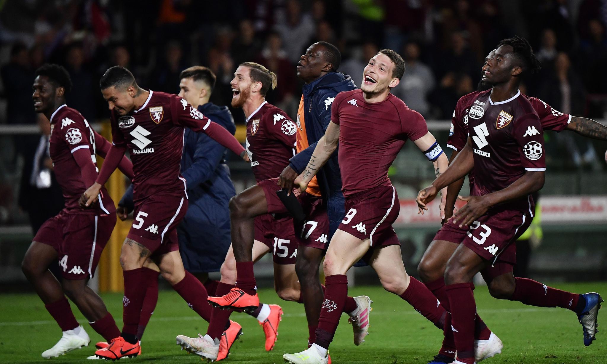 官方：韩国裁判组将执法申花vs神户胜利船，金钟赫担任主裁判