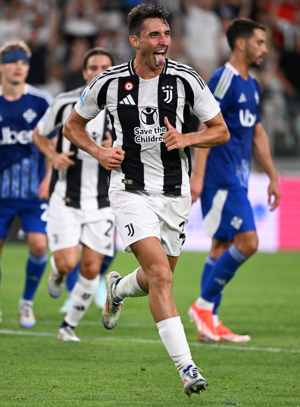 安徽阜阳：阜南县中小学生篮球联赛圆满收官！