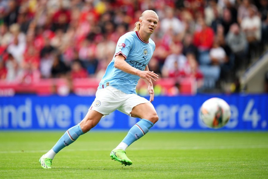 逆天操作！前西汉姆球员社媒炫耀贩毒，被判入狱三年